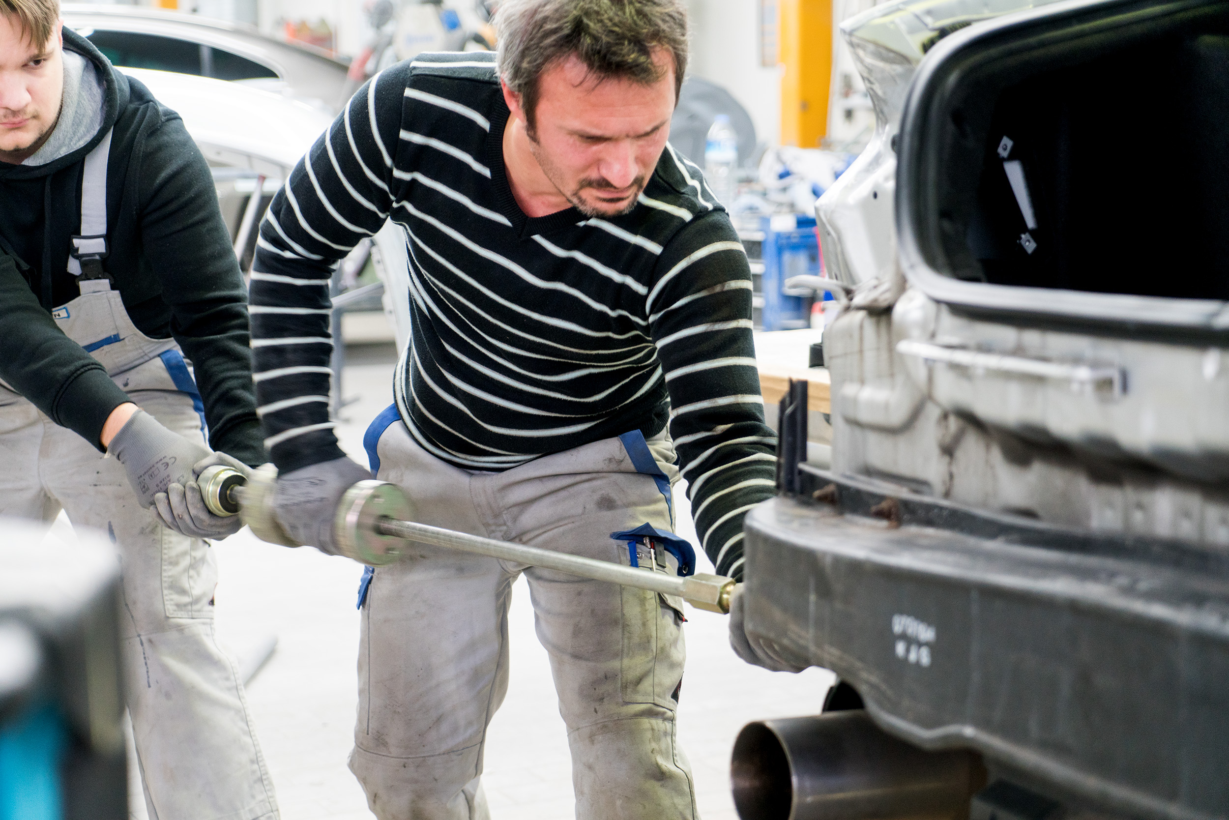 Karosseriearbeiten in der Bergedorfer Autolackiererei